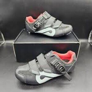 Pelaton size 38